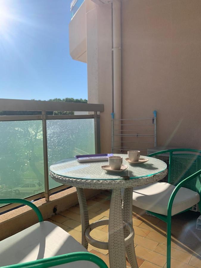Port Plage Centre Ville Et Soleil Saint-Raphaël Exteriör bild